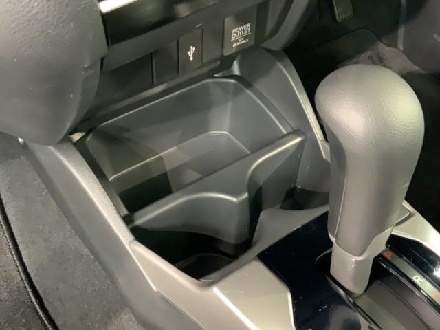 フィット 13G・Fコンフォートエディション H SENSING 最長5年保証 ナビVXM-195VFi TV Rカメラ CD録音 BTオ-ディオ DVD ETC VSA シ-トヒ-タ- クルコン スマ-トキ- 盗難防止装置 整備記録簿 AAC(26枚目)