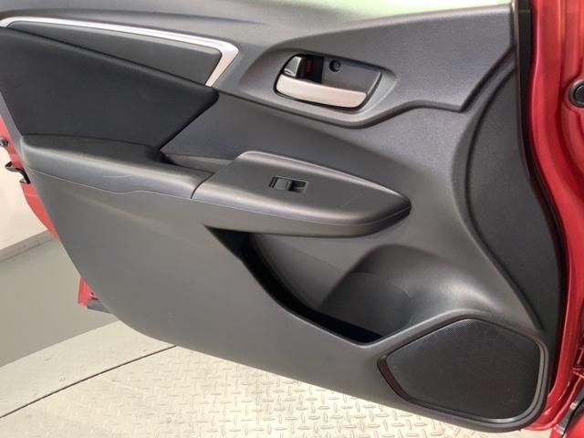 フィット 13G・Fコンフォートエディション H SENSING 最長5年保証 ナビVXM-195VFi TV Rカメラ CD録音 BTオ-ディオ DVD ETC VSA シ-トヒ-タ- クルコン スマ-トキ- 盗難防止装置 整備記録簿 AAC(29枚目)