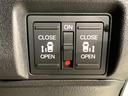 スロープ　電動ウィンチ　当社禁煙試乗車　新車保証継承　８ｉｎナビ　ＢＴａｕｄｉｏ　ＵＳＢ接続　フルセグ　Ｒカメラ　ＥＴＣ　クルコン　両側電動ドア　シートヒーター　ＬＥＤオートライト（16枚目）