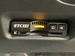 いまや快適なカーライフに欠かせないＥＴＣが付いています。 4