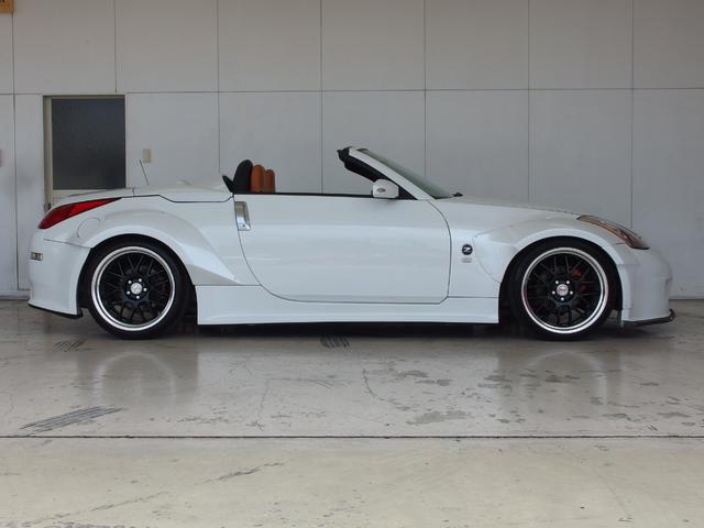 フェアレディＺ ロードスターバージョンＴ　スターダストオーバーフェンダー　車高調　ＷＲＯＫマイスター２０ＡＷ　シートヒーター　ハーフレザーシート　Ｐシート　ＢＯＳＥサウンドシステム（7枚目）