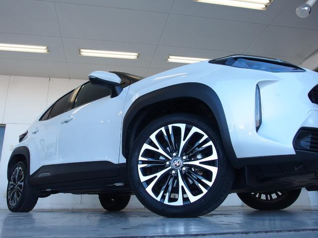 ヤリスクロス ハイブリッドZ ワンオーナー 純正8型ディスプレイオーディオ 全周囲カメラ Bluetooth ステアリングヒーター シートヒーター オートミラー ドラレコ ETC シートカバー 純正18AW ドアエッジモール(5枚目)