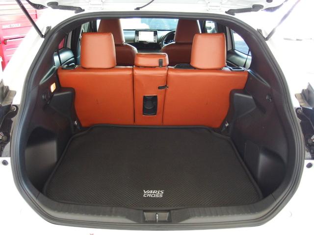 ヤリスクロス ハイブリッドZ ワンオーナー 純正8型ディスプレイオーディオ 全周囲カメラ Bluetooth ステアリングヒーター シートヒーター オートミラー ドラレコ ETC シートカバー 純正18AW ドアエッジモール(16枚目)