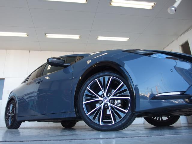 プリウス Ｚ　ワンオーナー　パノラマルーフ　レザーシート　純正デジタルインナーミラー　純正ディスプレイオーディオ　純正ドラレコ　シートヒーター＆ベンチレーター　全周囲カメラ　オートミラー　純正１９ＡＷ　２．０ＥＴＣ（5枚目）