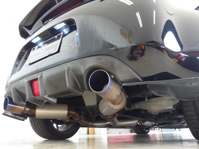 フェアレディＺ ベースグレード　カーボンボンネット　カーボンステアリング　ＷＯＲＫ１９ＡＷ　フジムラオートマフラー　ニスモウィング　カロッツェリアナビ　純正クリアテール　エアロミラー　レーダー　ドラレコ　運転席ＲＥＣＡＲＯシート（10枚目）