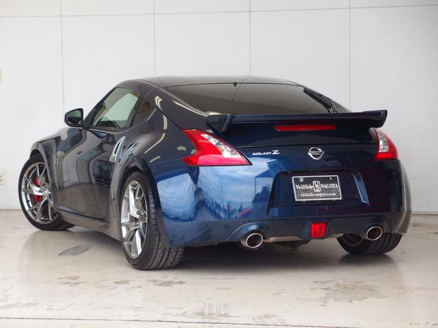 フェアレディＺ バージョンＳＴ　ワンオーナー　車高調　ハーフレザーシート　純正ＨＤＤナビ　フルセグ　Ｂｌｕｅｔｏｏｔｈ　Ｂカメラ　ＢＯＳＥサウンドシステム　Ｐシート　シートヒーター　純正リアウィング　純正１９ＡＷ　レッド曙キャリパー（9枚目）