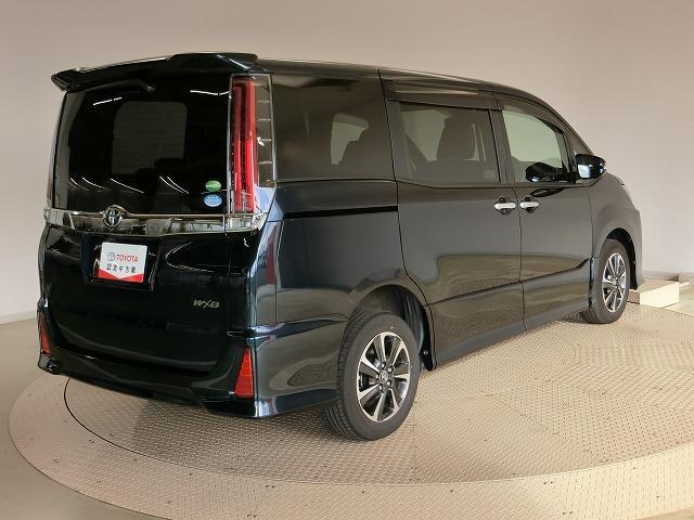 Si ダブルバイビー 4WD ナビ&TV 両側電動スライド メモリーナビ フルセグ バックカメラ DVD再生 衝突被害軽減システム ETC 3列シート スマートキー LEDヘッドランプ 乗車定員 8人 記録簿(4枚目)