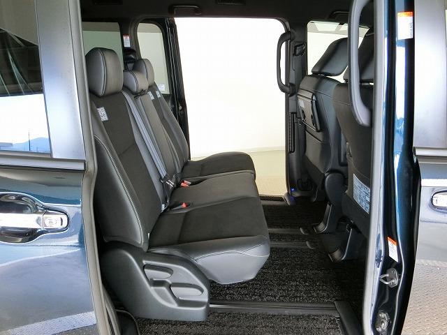 Si ダブルバイビー 4WD ナビ&TV 両側電動スライド メモリーナビ フルセグ バックカメラ DVD再生 衝突被害軽減システム ETC 3列シート スマートキー LEDヘッドランプ 乗車定員 8人 記録簿(15枚目)