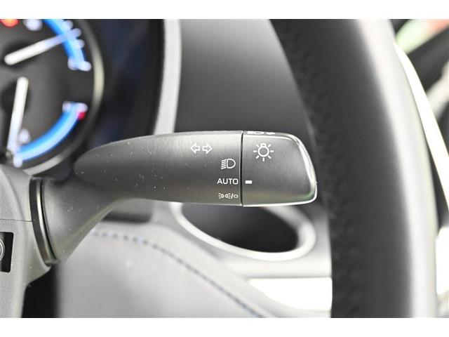 ヴォクシー ハイブリッドS-Z パワーウィンドウ DVD再生機能 インテリキー 横滑防止装置 地デジTV アクティブクルーズコントロール 1オナ フルオートエアコン リアカメラ エアバッグ ABS ナビTV WAC アルミホイール(17枚目)