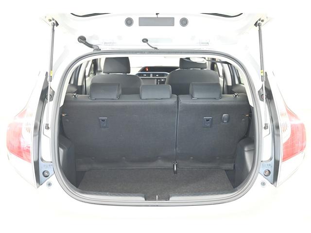 アクア Ｓ　スマートキープッシュスタート　キーレスエントリ　イモビ　ナビ＆ＴＶ　オートエアコン　デュアルエアバック　ＥＳＣ　Ｂカメラ　パワーウィンドウ　ＳＲＳ　ワンセグＴＶ　パワーステアリング　ＡＢＳ（14枚目）