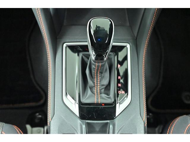 ＸＶ ２．０ｉ－Ｌ　アイサイト　盗難防止装置　アイドリングＳＴＯＰ　オートクルーズ　フルタイム４ＷＤ　パワーステアリング　運転席エアバッグ　地デジ　キーフリー　アクセスキー　フルオートエアコン　パワーウィンドウ　ＤＶＤ再生可　ＡＢＳ（7枚目）