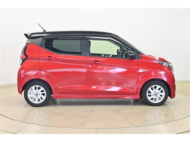 デイズ ハイウェイスター　Ｘ　ブレーキサポート　ＤＶＤ再生可能　地デジ　フロントベンチシート　横滑り防止　ＬＥＤ　ドライブレコーダー　イモビライザー　インテリジェントキー　バックカメラ　ナビＴＶ　アイドリングストップ　メモリーナビ（4枚目）