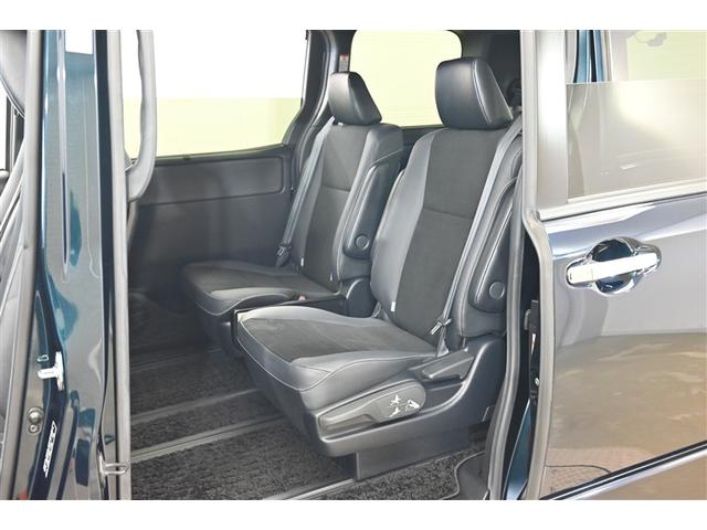 ノア Ｓｉ　１オーナー　プリクラッシュ　地デジ　ＤＶＤ視聴可　ダブルエアコン　ＬＥＤヘットライト　ＥＴＣ付き　ドライブレコーダー　クルコン　横滑り防止機能　ナビＴＶ　三列シート　ＡＷ　ＡＡＣ　パワーウインドウ（13枚目）