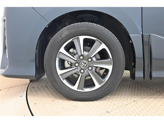 ノア Ｓｉ　１オーナー　プリクラッシュ　地デジ　ＤＶＤ視聴可　ダブルエアコン　ＬＥＤヘットライト　ＥＴＣ付き　ドライブレコーダー　クルコン　横滑り防止機能　ナビＴＶ　三列シート　ＡＷ　ＡＡＣ　パワーウインドウ（16枚目）