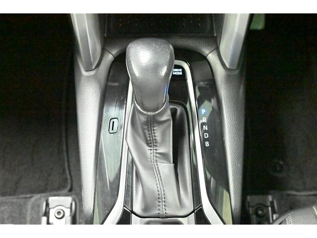 カローラクロス ハイブリッド　Ｚ　革　Ａクルコン　ＰＣＳ　Ｐシート　４ＷＤ車　横滑り防止装置　キーフリー　ＡＢＳ　ＬＥＤライト　ＥＴＣ車載器　地デジＴＶ　ナビ＆ＴＶ　盗難防止装置　記録簿　アルミホイール　スマートキー　Ｂカメラ（7枚目）