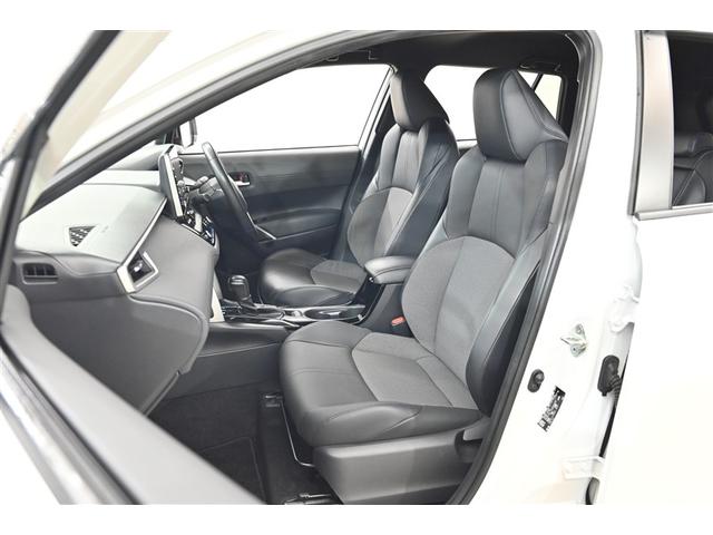 カローラクロス ハイブリッド　Ｚ　革　Ａクルコン　ＰＣＳ　Ｐシート　４ＷＤ車　横滑り防止装置　キーフリー　ＡＢＳ　ＬＥＤライト　ＥＴＣ車載器　地デジＴＶ　ナビ＆ＴＶ　盗難防止装置　記録簿　アルミホイール　スマートキー　Ｂカメラ（11枚目）