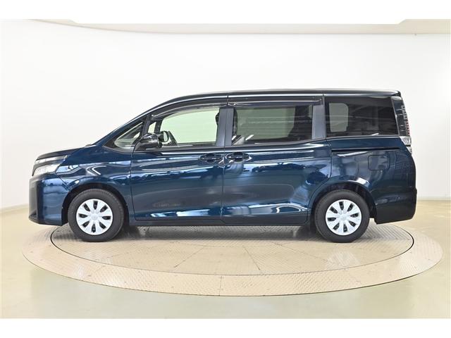 ヴォクシー Ｘ　アイドリングストップ機能　エアバック　ダブルエアコン　盗難防止　Ｒカメラ　ナビ＆ＴＶ　ドラレコ付　ＷＳＲＳ　キ－レス　ワンセグＴＶ　エアコン　パワステ　メモリナビ　横滑防止　ＬＥＤライト　ＰＷ　ＡＷ（5枚目）