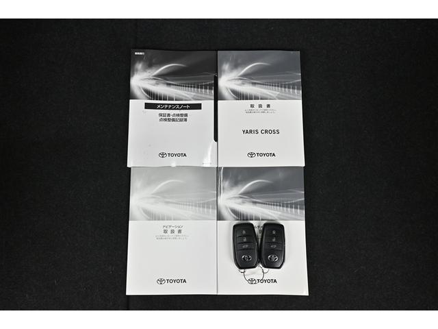 ヤリスクロス ハイブリッドＺ　インテリジェントキー　アルミホイル　ＬＥＤライト　リアカメラ　ナビ　クルーズコントロール　整備記録簿　横滑り防止システム　メモリーナビゲーション　電動シ－ト　パワステ　オートエアコン　キーフリー（16枚目）