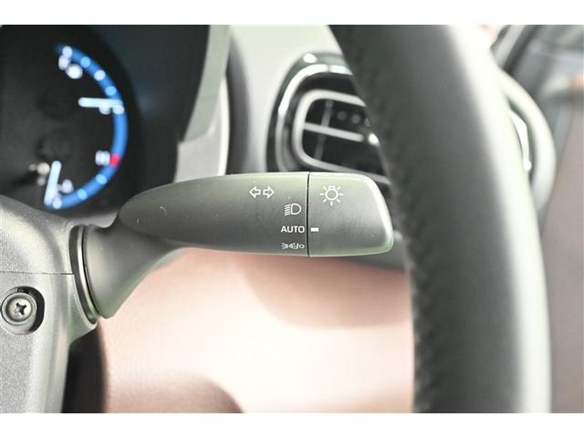 ヤリスクロス ハイブリッドZ ドライブレコーダ インテリジェントキー アルミホイル LEDライト リアカメラ ナビ クルーズコントロール 整備記録簿 横滑り防止システム メモリーナビゲーション パワステ オートエアコン キーフリー(19枚目)