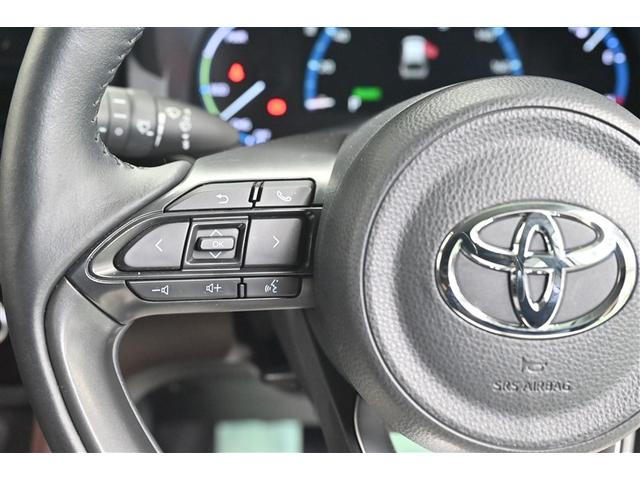 ヤリスクロス ハイブリッドZ ドライブレコーダ インテリジェントキー アルミホイル LEDライト リアカメラ ナビ クルーズコントロール 整備記録簿 横滑り防止システム メモリーナビゲーション 電動シ-ト パワステ オートエアコン(17枚目)