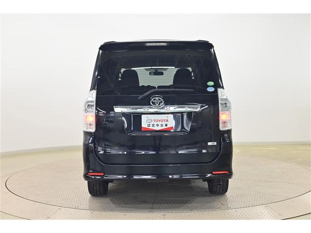 ヴォクシー ＺＳ　煌ＩＩ　横滑り防止　両電動スライドドア　Ｗエアバック　ＥＴＣ車載器　エアバック　インテリジェントキー　キーフリー　Ｗエアコン　ナビテレビ　アルミホイル　三列シート　ＤＶＤ再生可能　セキュリティアラーム　ＡＢＳ（3枚目）