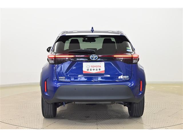 ヤリスクロス ハイブリッドZ 横滑防止装置 リアカメラ LEDライト メモリーナビゲーション 盗難防止装置 電動シート ドライブレコーダー AW キーレス スマートキー ABS ナビ 4WD ETC エアバッグ エアコン(3枚目)