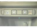 ハイブリッドＺ　インテリジェントキー　アルミホイル　ＬＥＤライト　リアカメラ　ナビ　クルーズコントロール　整備記録簿　横滑り防止システム　メモリーナビゲーション　電動シ－ト　パワステ　オートエアコン　キーフリー（22枚目）