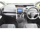 ヴォクシー ＺＳ　煌ＩＩ　横滑り防止　両電動スライドドア　Ｗエアバック　ＥＴＣ車載器　エアバック　インテリジェントキー　キーフリー　Ｗエアコン　ナビテレビ　アルミホイル　三列シート　ＤＶＤ再生可能　セキュリティアラーム　ＡＢＳ（6枚目）