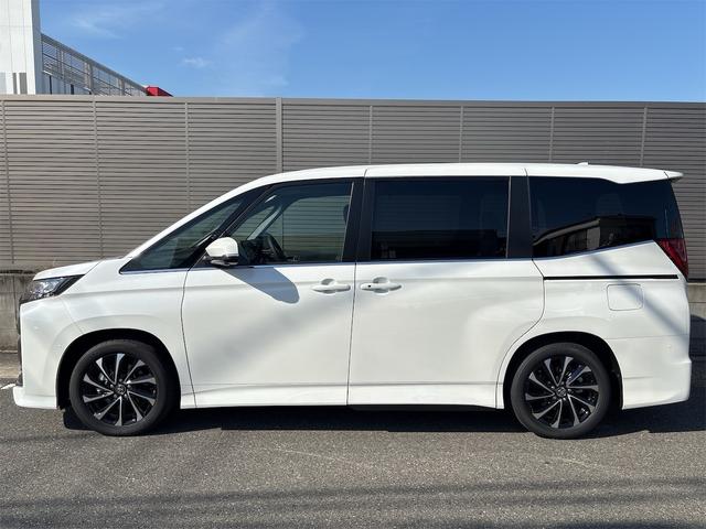 ノア ハイブリッドS-Z バックカメラ スマートキー 快適利便パッケージ 安心降車アシスト シートヒーター スペアタイヤ ユニバーサルステップ(助手席側) TV(フルセグ)+CD・DVDデッキ ETC2.0ユニット(5枚目)