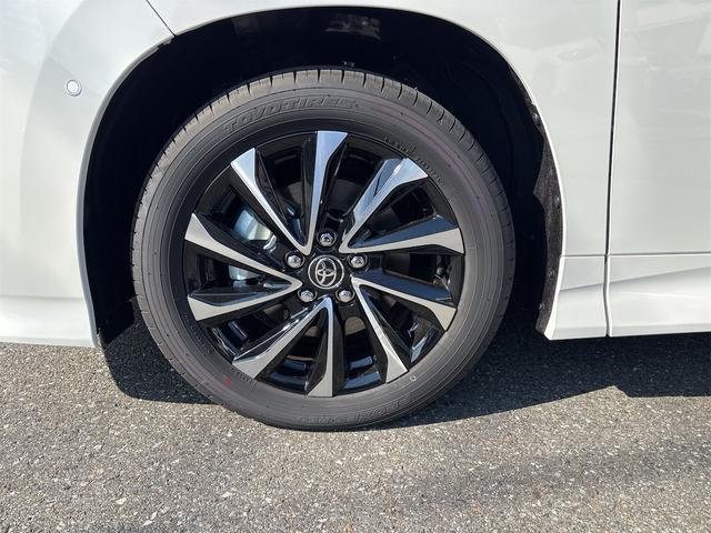 ノア ハイブリッドS-Z バックカメラ スマートキー 快適利便パッケージ 安心降車アシスト シートヒーター スペアタイヤ ユニバーサルステップ(助手席側) TV(フルセグ)+CD・DVDデッキ ETC2.0ユニット(19枚目)