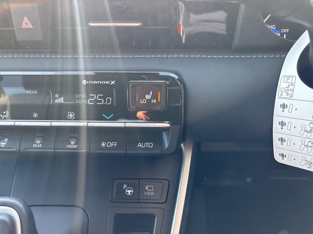 ノア ハイブリッドS-Z バックカメラ スマートキー 快適利便パッケージ 安心降車アシスト シートヒーター スペアタイヤ ユニバーサルステップ(助手席側) TV(フルセグ)+CD・DVDデッキ ETC2.0ユニット(34枚目)