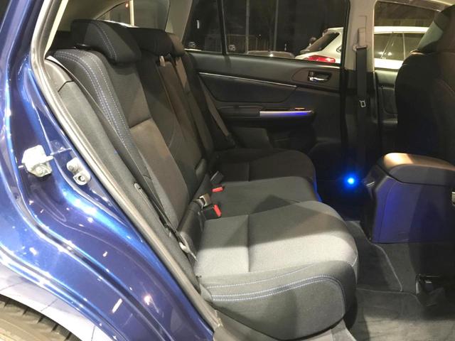 1.6GT-Sアイサイト LEDライナー 純正SDナビ 4WD 禁煙車 ETC バックカメラ ドラレコ LEDヘッド 純正18インチAW パドルシフト スマートキー パワーシート レーダークルーズ 革巻きハンドル 横滑防止機能(10枚目)