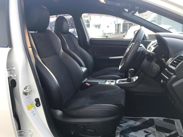 2.0GT-Sアイサイト STIスタイルPKG アドバンスドセイフティPKG 禁煙車 4WD 純正SDナビ ETC サイド・バックカメラ ドラレコ LEDヘッド 純正18インチAW スマートキー パワーシート 革巻きハンドル(12枚目)