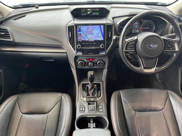 ＸＶ ２．０ｉ－Ｌ　アイサイト　黒革　ルーフレール　アドバンスドＰＫＧ　純正８型ナビ　バックカメラ　ＥＴＣ　ドラレコ　純正１７インチアルミ　シートヒーター　ＬＥＤヘッド　スマートキー　ＬＥＤライナー　パワーシート（2枚目）