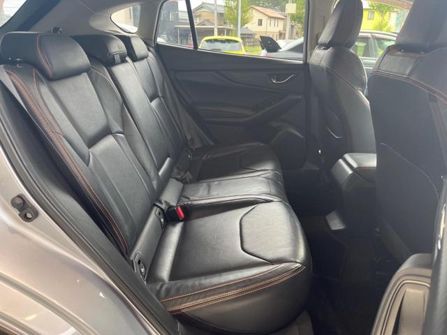 ＸＶ ２．０ｉ－Ｌ　アイサイト　黒革　ルーフレール　アドバンスドＰＫＧ　純正８型ナビ　バックカメラ　ＥＴＣ　ドラレコ　純正１７インチアルミ　シートヒーター　ＬＥＤヘッド　スマートキー　ＬＥＤライナー　パワーシート（13枚目）