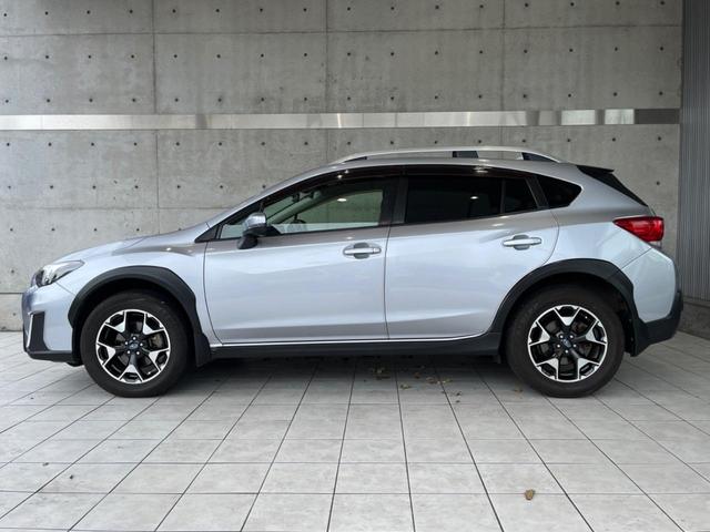 ＸＶ ２．０ｉ－Ｌ　アイサイト　黒革　ルーフレール　アドバンスドＰＫＧ　純正８型ナビ　バックカメラ　ＥＴＣ　ドラレコ　純正１７インチアルミ　シートヒーター　ＬＥＤヘッド　スマートキー　ＬＥＤライナー　パワーシート（23枚目）