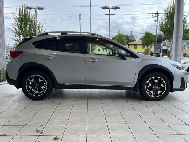 ＸＶ ２．０ｉ－Ｌ　アイサイト　黒革　ルーフレール　アドバンスドＰＫＧ　純正８型ナビ　バックカメラ　ＥＴＣ　ドラレコ　純正１７インチアルミ　シートヒーター　ＬＥＤヘッド　スマートキー　ＬＥＤライナー　パワーシート（24枚目）