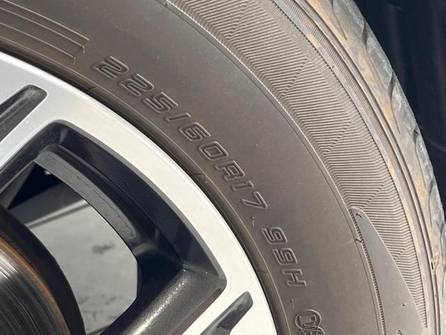 ＸＶ ２．０ｉ－Ｌ　アイサイト　黒革　ルーフレール　アドバンスドＰＫＧ　純正８型ナビ　バックカメラ　ＥＴＣ　ドラレコ　純正１７インチアルミ　シートヒーター　ＬＥＤヘッド　スマートキー　ＬＥＤライナー　パワーシート（30枚目）