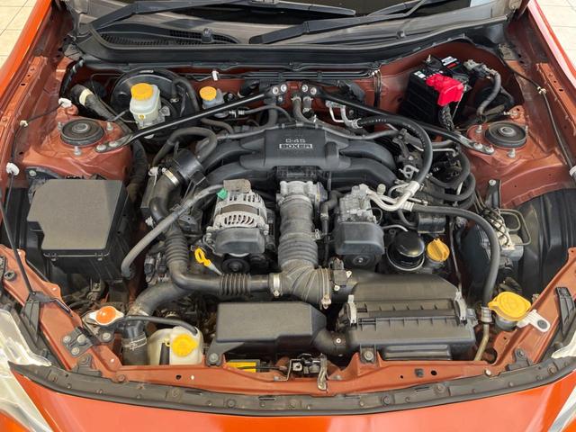 ８６ Ｇ　禁煙車　６速ＭＴ　エクリプスナビ　ＡＤＶＡＮＲａｃｉｎｇ製１６インチアルミ　ＥＴＣ　キーレス　革巻きハンドル　横滑り防止　フロントフォグランプ（19枚目）