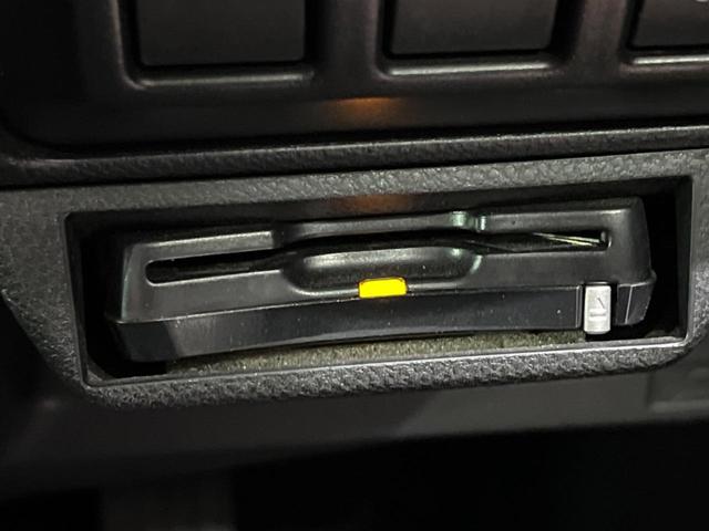 フォレスター ツーリング　禁煙車　純正ナビ　バック＆サイドカメラ　全席シートヒーター　パワーシート　ステアリングヒーター　ＥＴＣ　ハーフレザー　純正１７インチアルミホイール　ＬＥＤヘッドライト　パドルシフト（9枚目）