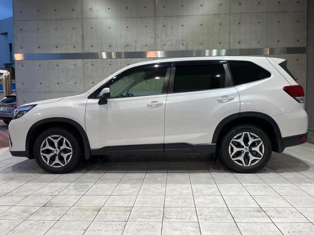 フォレスター ツーリング　禁煙車　純正ナビ　バック＆サイドカメラ　全席シートヒーター　パワーシート　ステアリングヒーター　ＥＴＣ　ハーフレザー　純正１７インチアルミホイール　ＬＥＤヘッドライト　パドルシフト（31枚目）