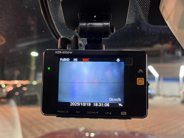 フォレスター 2.0i-L アイサイト 禁煙車 カロッツェリア製ナビ アイサイトVer2 ETC ドラレコ バックカメラ デュアルオートエアコン 純正17インチアルミ HIDヘッドライト 純正革巻きステアリング パドルシフト(5枚目)