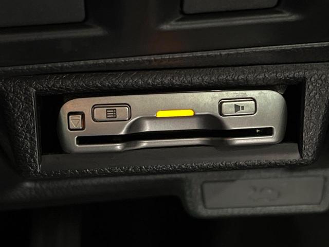 フォレスター 2.0i-L アイサイト 禁煙車 カロッツェリア製ナビ アイサイトVer2 ETC ドラレコ バックカメラ デュアルオートエアコン 純正17インチアルミ HIDヘッドライト 純正革巻きステアリング パドルシフト(7枚目)