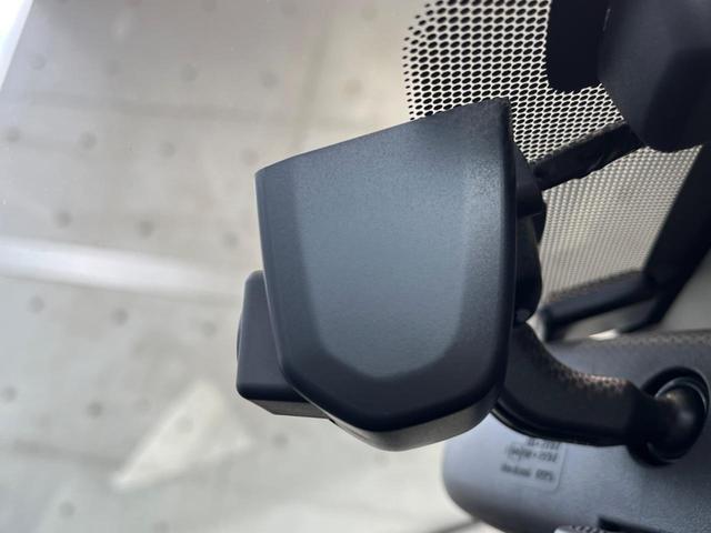 インプレッサスポーツ ２．０ｉ－Ｌアイサイト　黒革シート　禁煙車　純正ＳＤナビ　バックカメラ　ＥＴＣ　ドラレコ　シートヒーター　パワーシート　純正１６インチアルミ　ＬＥＤヘッド　スマートキー　アダプティブクルーズコントロール　パドルシフト（7枚目）