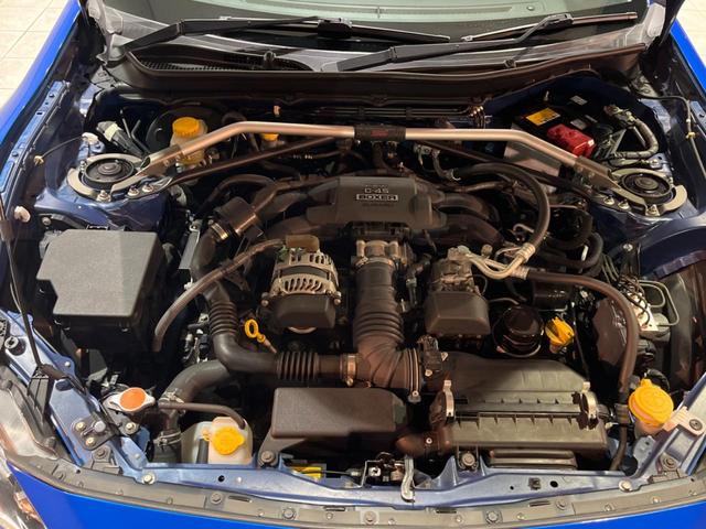 BRZ S 6MT 禁煙車 ロッソモデロ製マフラー STIタワーバー GTグレード専用17インチアルミ バックカメラ SDナビ ドラレコ ETC アクセスキー&プッシュスタート 純正革巻きステアリング(20枚目)