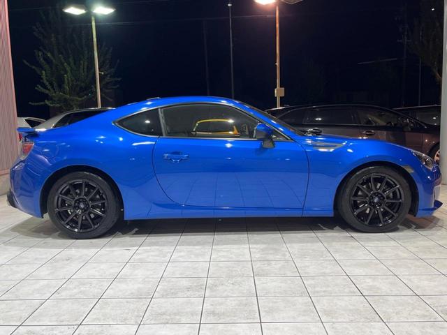 BRZ S 6MT 禁煙車 ロッソモデロ製マフラー STIタワーバー GTグレード専用17インチアルミ バックカメラ SDナビ ドラレコ ETC アクセスキー&プッシュスタート 純正革巻きステアリング(24枚目)