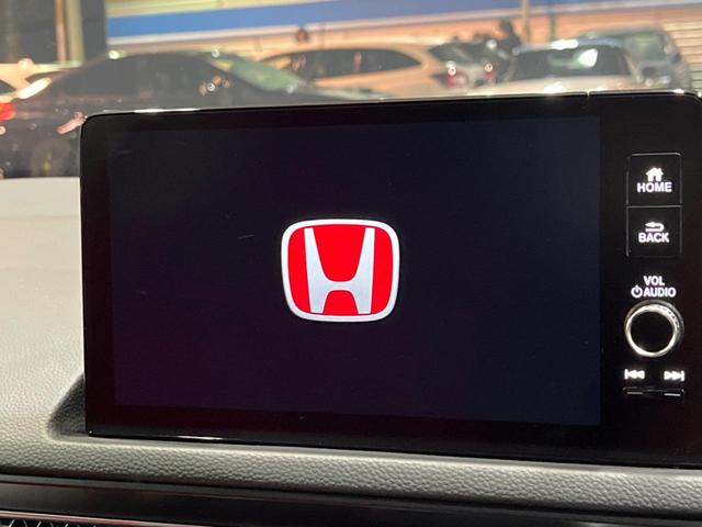 シビック タイプR 6MT 大型リアスポイラー センタートリプルマフラー ブレンボキャリパー 専用スポーツシート メーカーナビ バックカメラ ホンダセンシング ETC スマートキー 純正19インチアルミ LEDヘッド(7枚目)