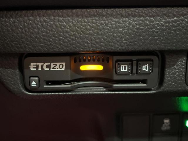 シビック タイプR 6MT 大型リアスポイラー センタートリプルマフラー ブレンボキャリパー 専用スポーツシート メーカーナビ バックカメラ ホンダセンシング ETC スマートキー 純正19インチアルミ LEDヘッド(10枚目)