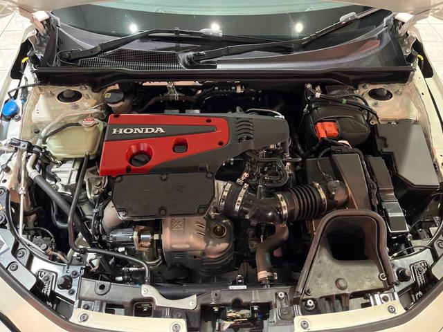 シビック タイプR 6MT 大型リアスポイラー センタートリプルマフラー ブレンボキャリパー 専用スポーツシート メーカーナビ バックカメラ ホンダセンシング ETC スマートキー 純正19インチアルミ LEDヘッド(22枚目)