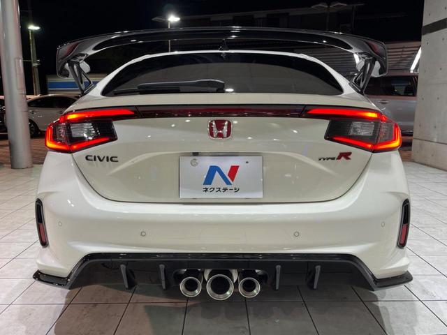 シビック タイプR 6MT 大型リアスポイラー センタートリプルマフラー ブレンボキャリパー 専用スポーツシート メーカーナビ バックカメラ ホンダセンシング ETC スマートキー 純正19インチアルミ LEDヘッド(27枚目)